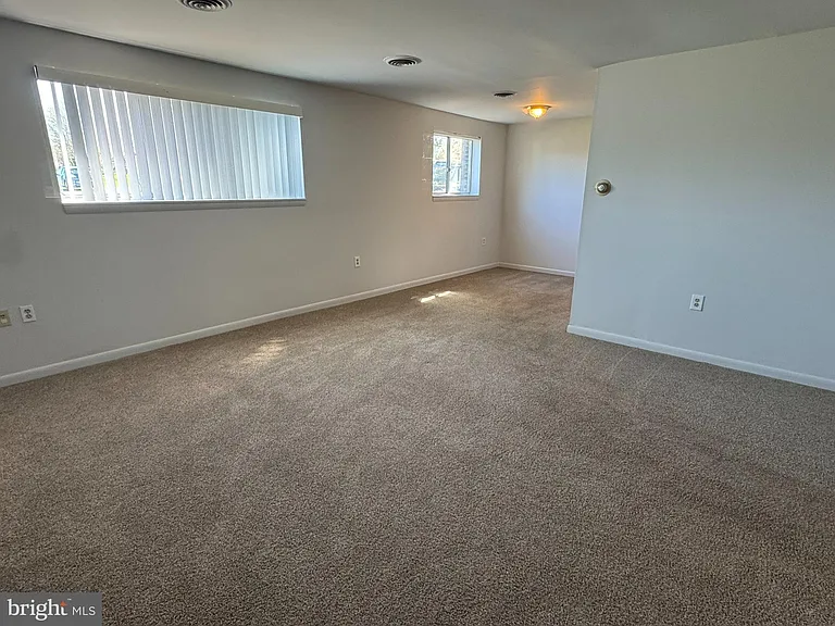 3876 Shadywood Dr #8 — Photo 3