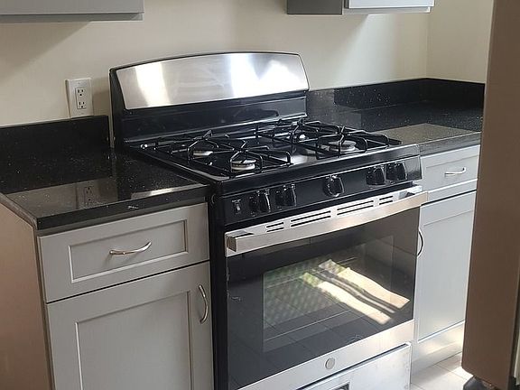 3rd image of 40-11 60th St #3