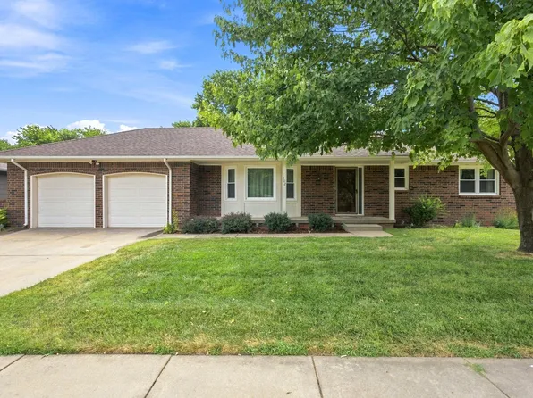 1702 N Lark St, Wichita, KS 67212