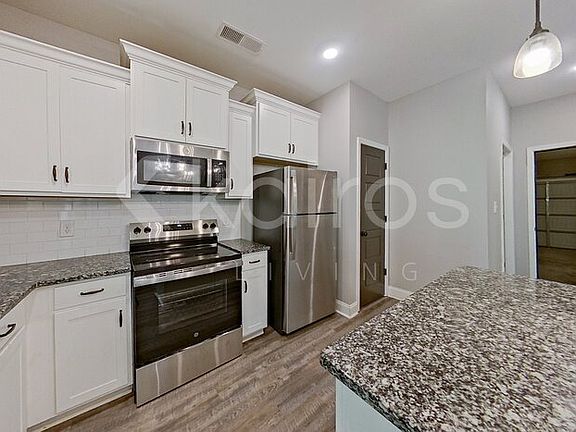 5th image of 144 Allentown Ct