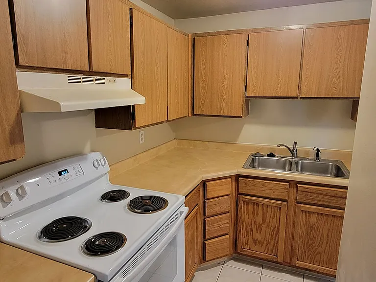 4642 S Arlington Park Dr — Photo 8