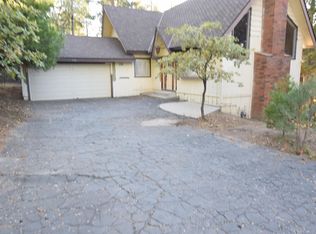 190 Chippewa Ln, Lake Arrowhead, CA 92352