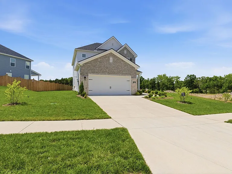 1306 Harmony Hill Ln — Photo 4