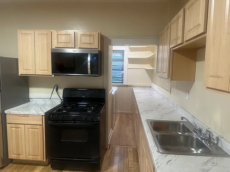 111 Callender St #1 — Photo 14
