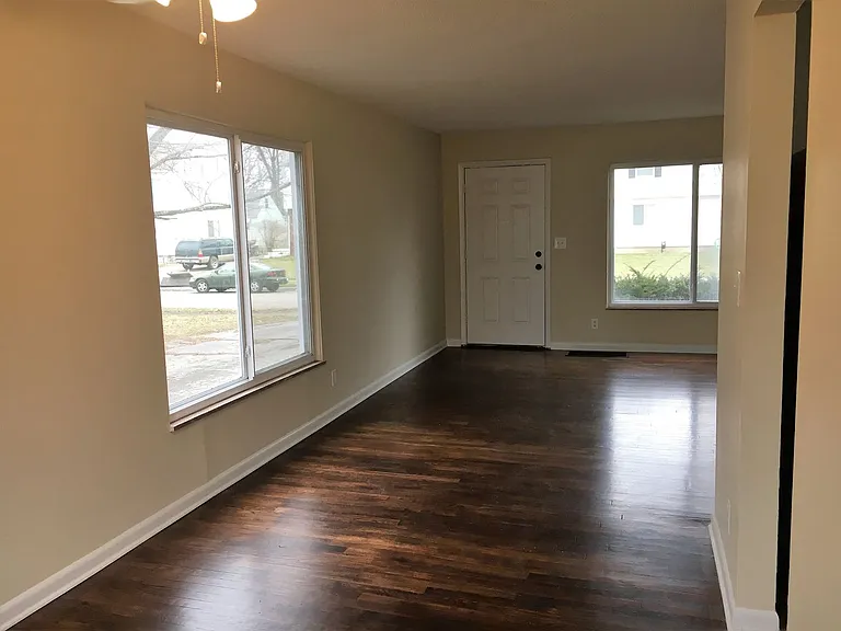 3345-3347 Kimberly Ave — Photo 6