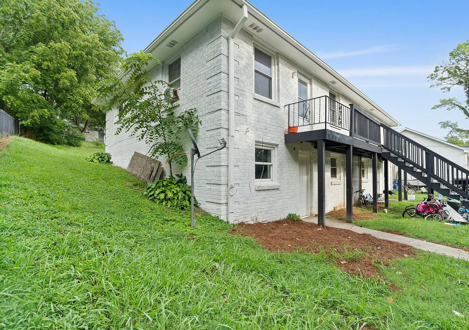 1709 Golf Club Rd — Photo 4