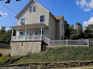 2105 Hollister Ave, Scranton, PA 18508