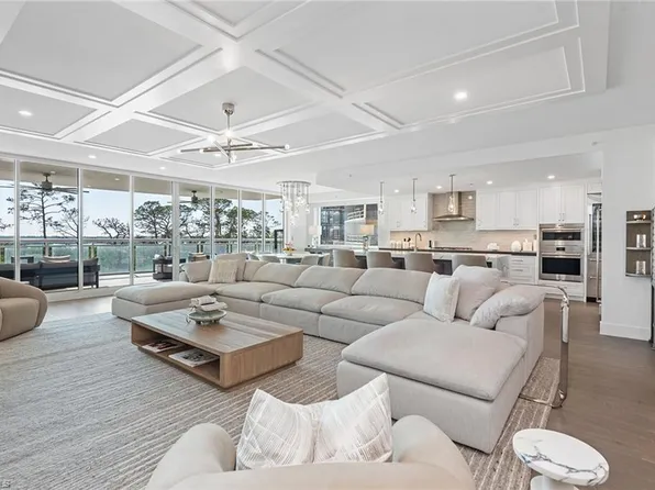 13945 Old Coast RD #406, NAPLES, FL 34110