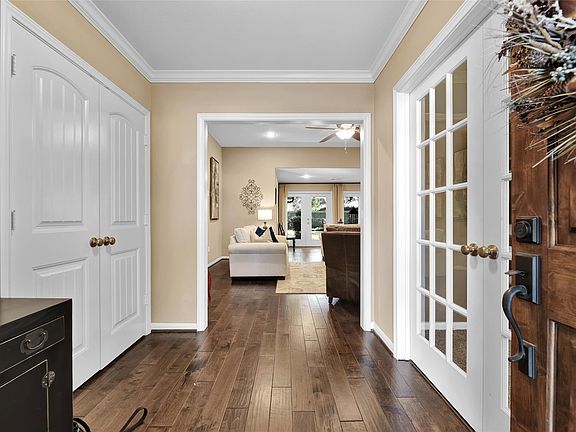 4th image of 3006 Cedar Knolls Dr