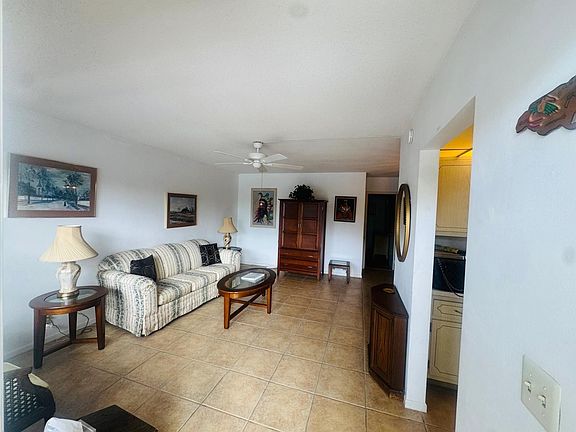 2nd image of 2050 NE 39th Street #209w