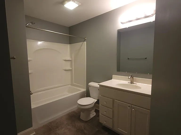 3123 Broadway St — Photo 42