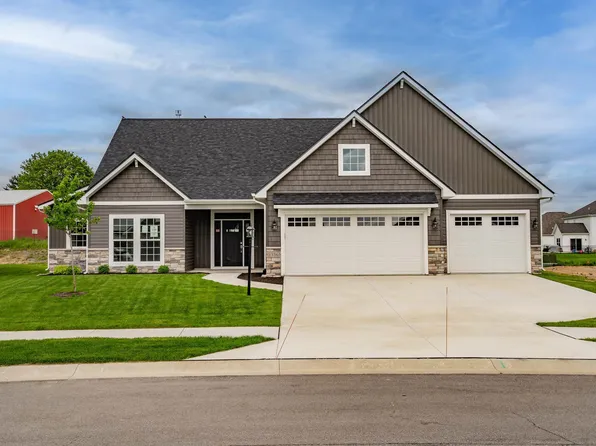 1336 Dixon Pl, Huntertown, IN 46748