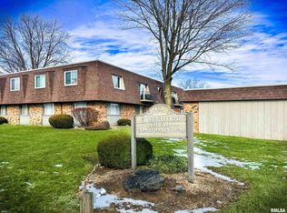 161 E Queenwood Rd APT B7, Morton, IL 61550