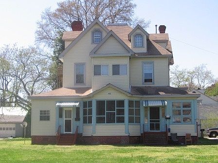 1st image of 406 S Armistead Ave
