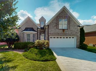 1176 Fairvue Village Ln, Gallatin, TN 37066