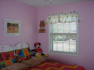 5th image of 264 Bondale Dr