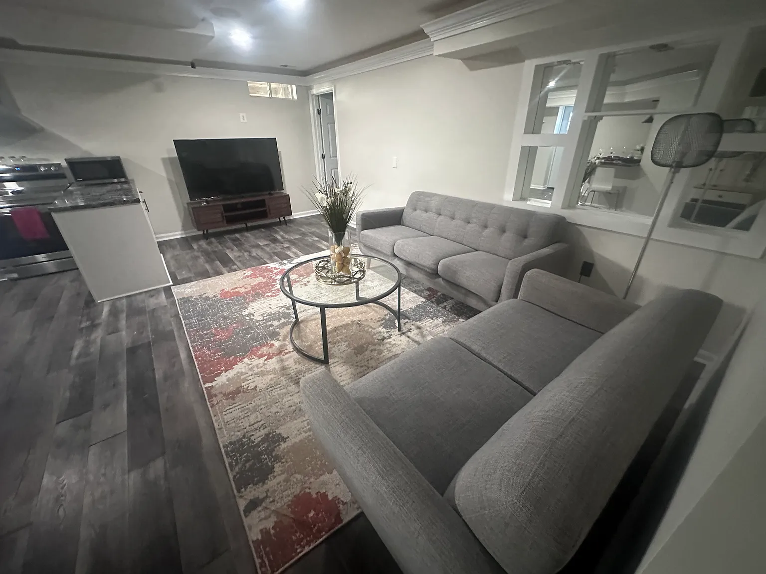 2 bed, 1000 sqft, $2,700 — Photo 1