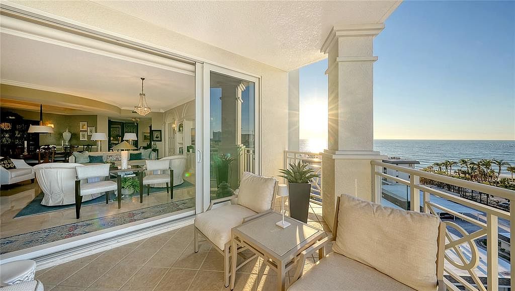 2050 Benjamin Franklin Dr #B704, Sarasota, FL 34236 | MLS