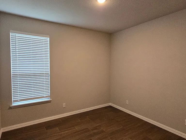 7608 Rothbury Dr — Photo 24