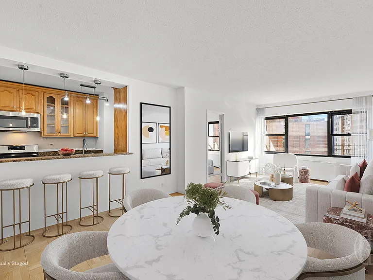 20 W 64th St #27B — Photo 3