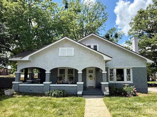 2709 N Main Ave, Newton, NC 28658