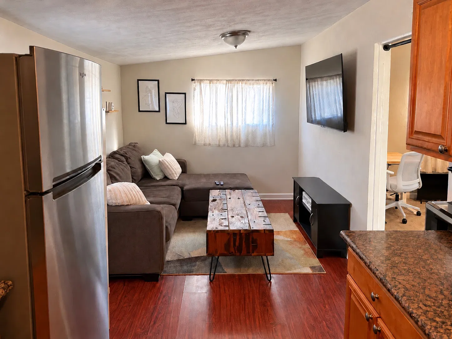 1 bed, 500 sqft, $2,495 — Photo 2