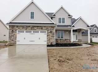 9232 Ten Mile Creek Dr, Sylvania, OH 43560