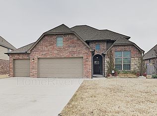 5923 S 13th Pl, Broken Arrow, OK 74011