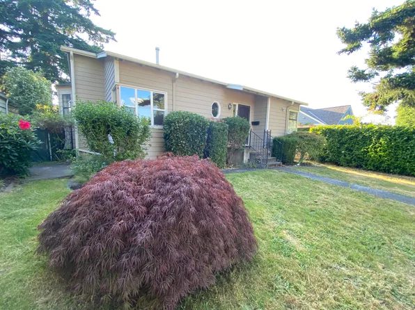 3241 29th Ave W, Seattle, WA 98199