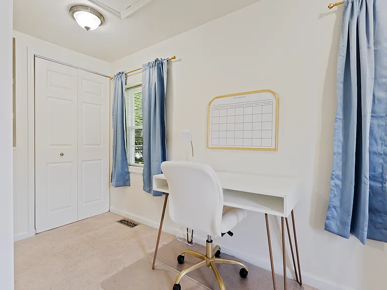 1115 Winchester St #D — Photo 12