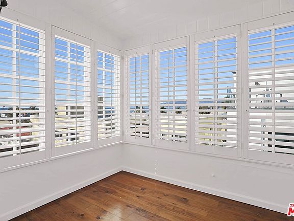 5th image of 25 Arcadia Ter #Penthouse