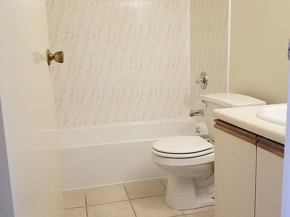 4th image of 1437 El Camino Real APT 8