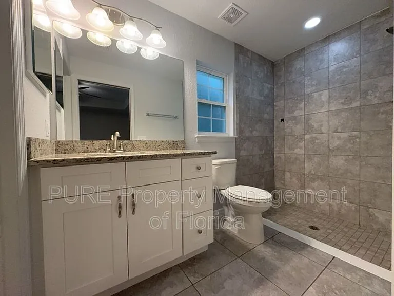 9870 SE 159th St — Photo 13