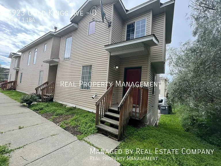 6923 Gold Kings Ave #D — Photo 2