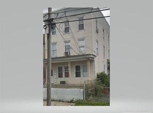 467 Mechanic St, Perth Amboy, NJ 08861