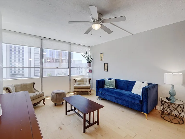 1800 Lavaca St #A-703 — Photo 7