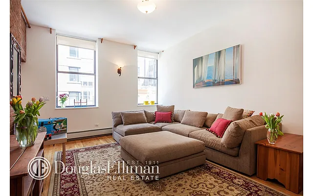 Sold by Douglas Elliman | media 36