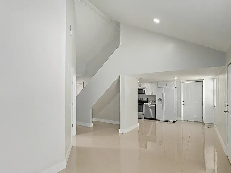 3402 E Virginia Ave — Photo 3