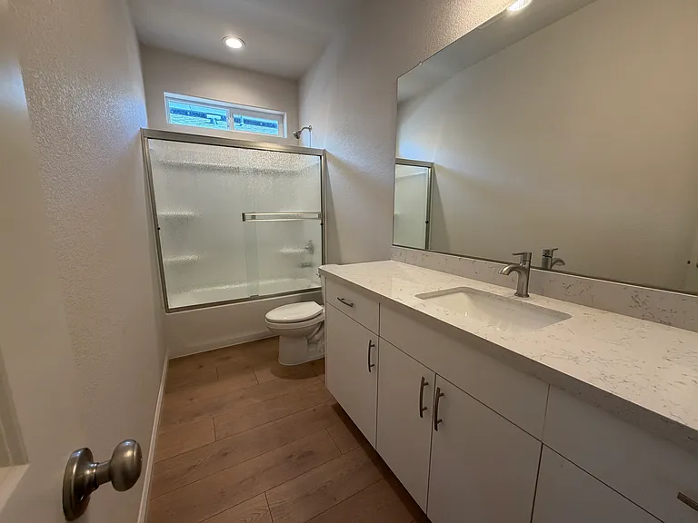 700 N Loma Dr — Photo 8