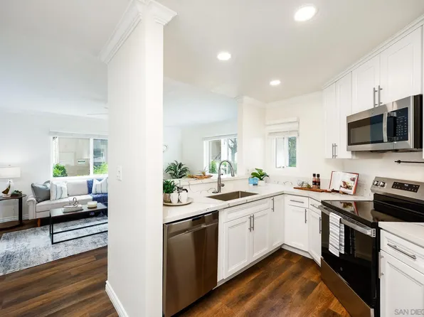 7597 Charmant Dr Unit 901, San Diego, CA 92122