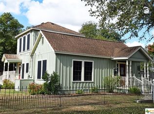 409 S William St, Victoria, TX 77901