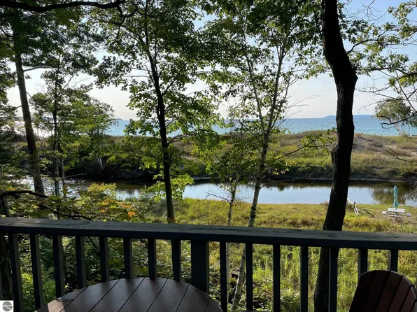 2 Crystal Bch, Glen Arbor, MI 49636
