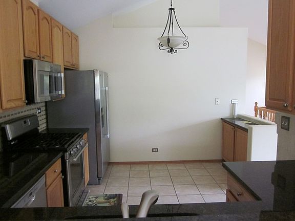 5th image of 134 Andover Dr