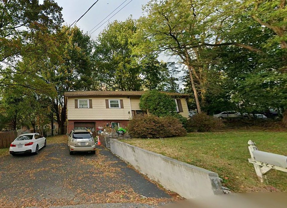 1st image of 222 Smith Rd