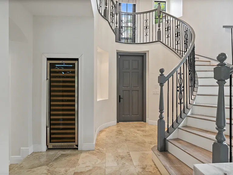 9521 Eden Mnr — Photo 47