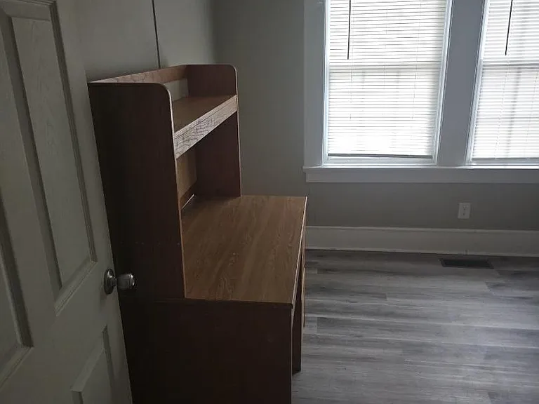 Unit Photo