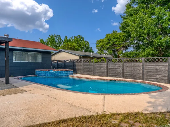 7626 Westfield, San Antonio, TX 78227