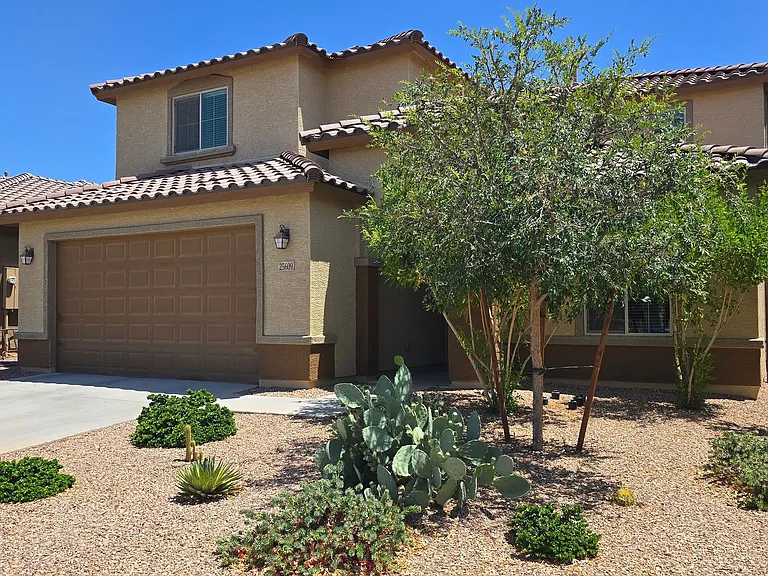 25609 N 163rd Dr — Photo 3