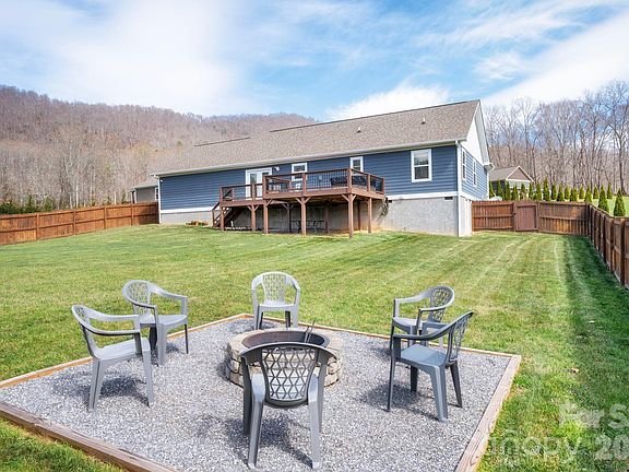 3rd image of 311 Hookers Gap Rd