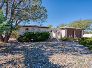 1701 Chelwood Park Blvd NE, Albuquerque, NM 87112
